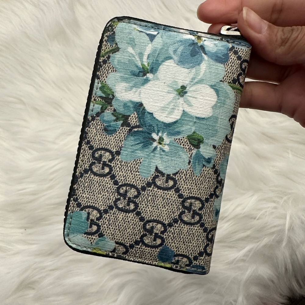 Gucci - Picture 3 of 7